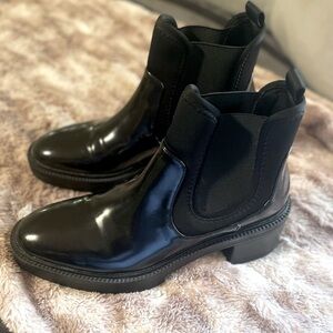Women’s Zara boots. Size 36